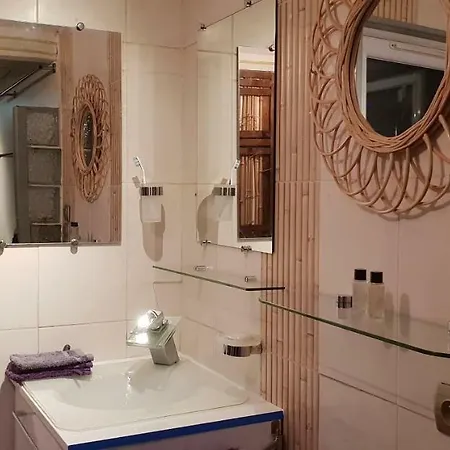 Le Coq De Champagne Semesterbostad *